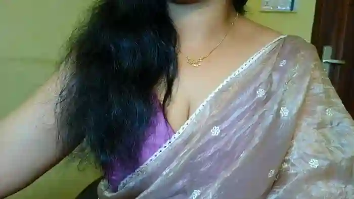 Mallu_MayaMadhav