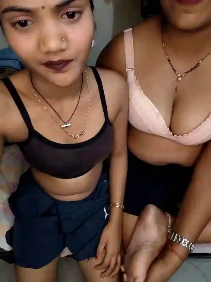 Unique_MomandDaughterrs