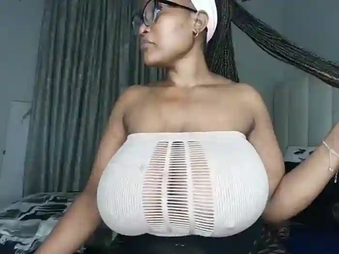 Bustygoddess32