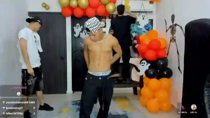 Voyeurism_guyss