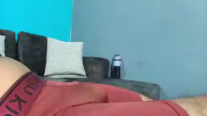 skinny_and_boyfriend