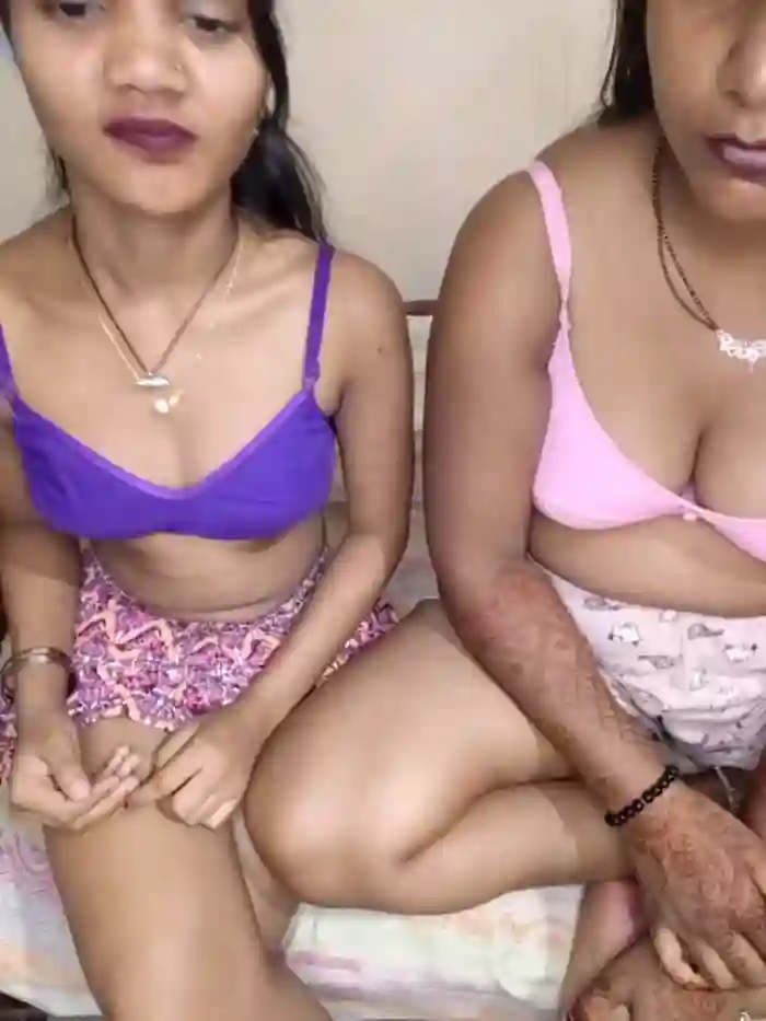 Unique_MomandDaughterrs