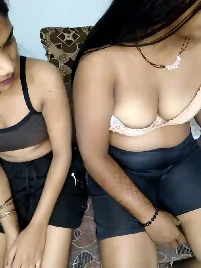 Unique_MomandDaughterrs