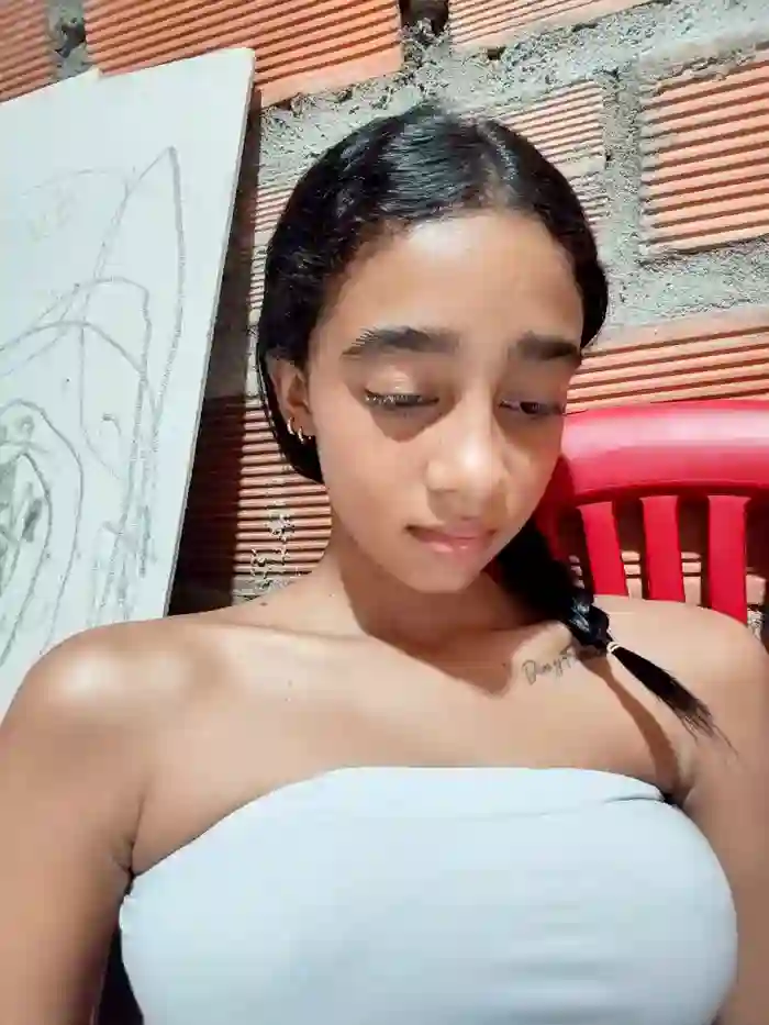 Zoe_Sweett18
