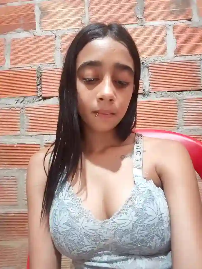 Zoe_Sweett18