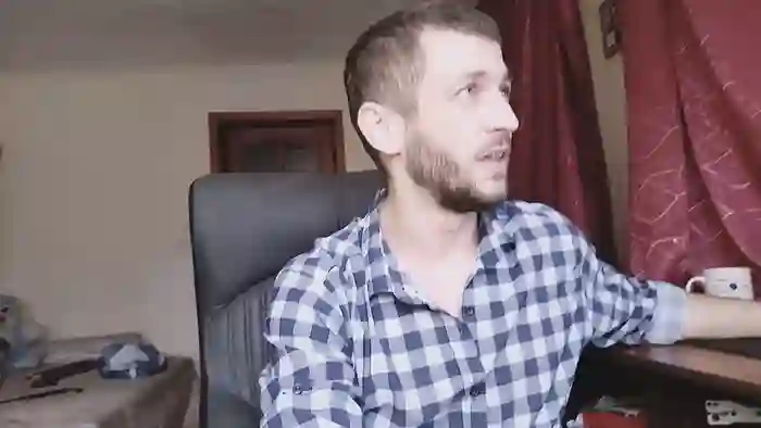 333Alone_in_theDark777