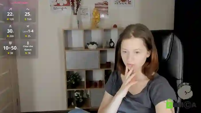 Alina_Mills