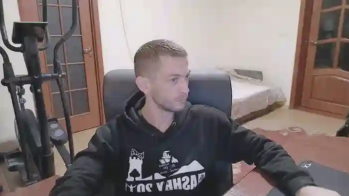 333Alone_in_theDark777