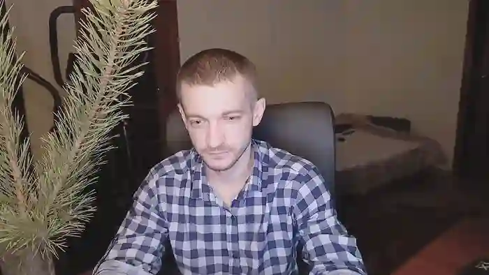 333Alone_in_theDark777