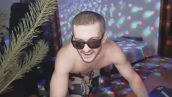 333Alone_in_theDark777