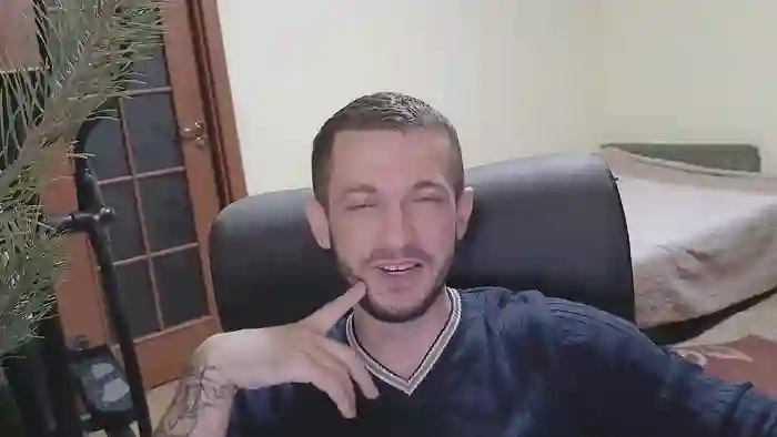 333Alone_in_theDark777