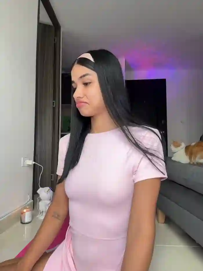 Bella_Smiith_