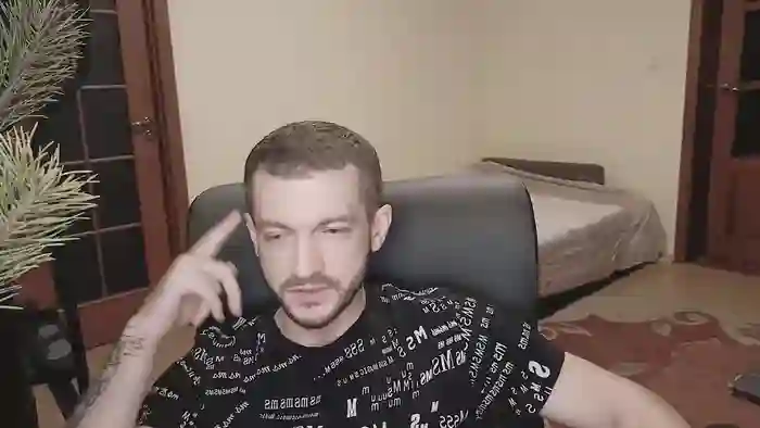 333Alone_in_theDark777