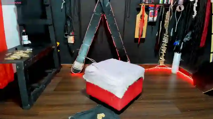 Mazmorra_PunishmentBDSM