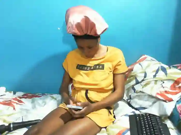 HotPetite_25