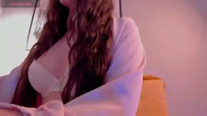 Sophiaa_sensual