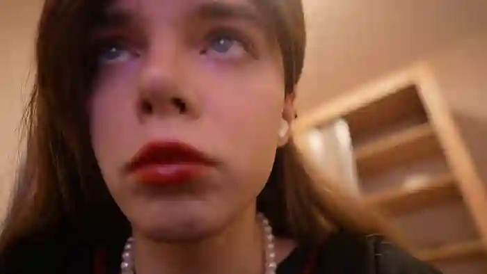 tasty_stranger_aishe