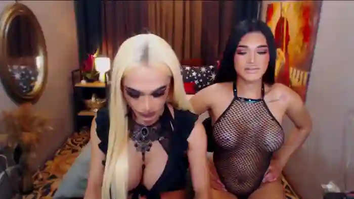 AmelieCarolAnneTSDuo