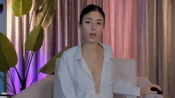 ShyHotLady